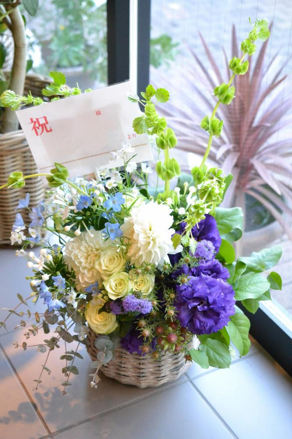 豪華　アレンジメント　爽やかブルー