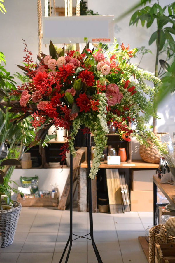 ピンク・レッドのスタンド花