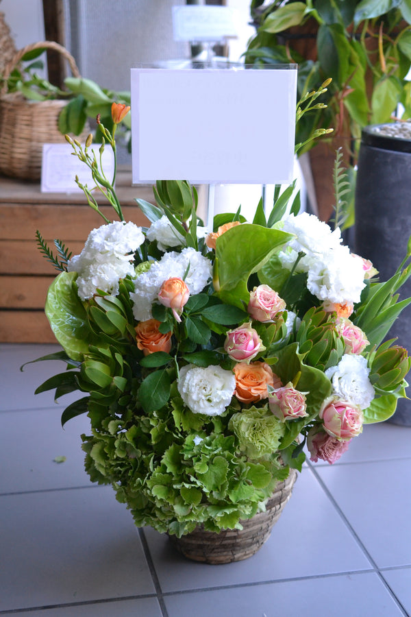 豪華　アレンジメント　グリーン・ホワイト