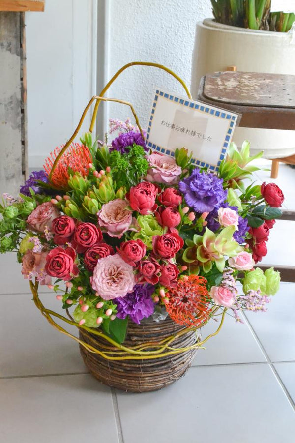 豪華　アレンジメント　ミックスバスケット